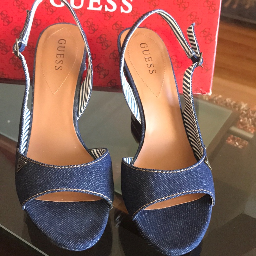 Shoes - Picture 2 of 4